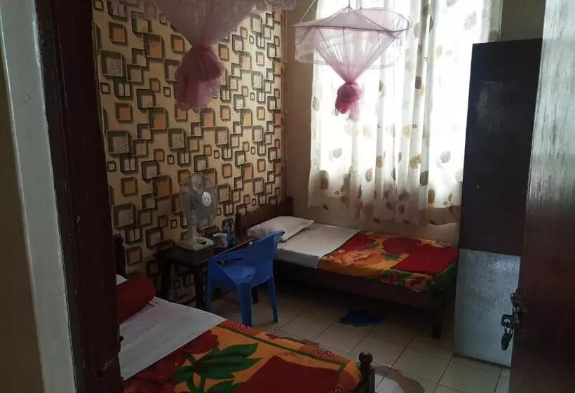 پانسیون Mona Lisa Guest House Kisumu