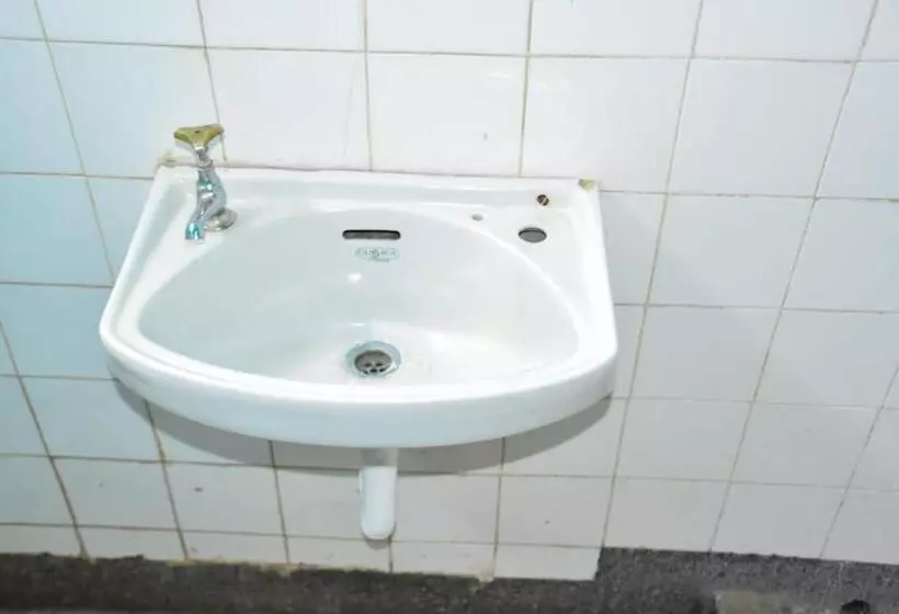 پانسیون Mona Lisa Guest House Kisumu