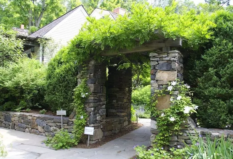 Retkeilymaja Bedford Post Inn