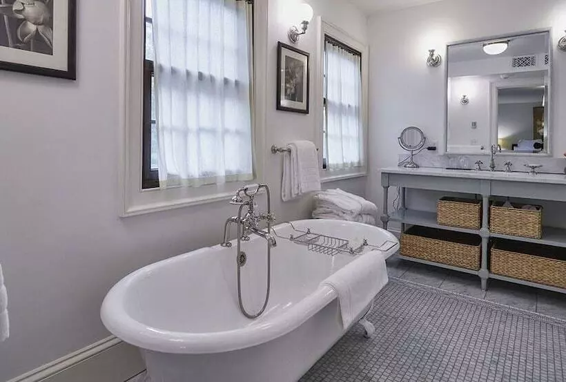 Retkeilymaja Bedford Post Inn