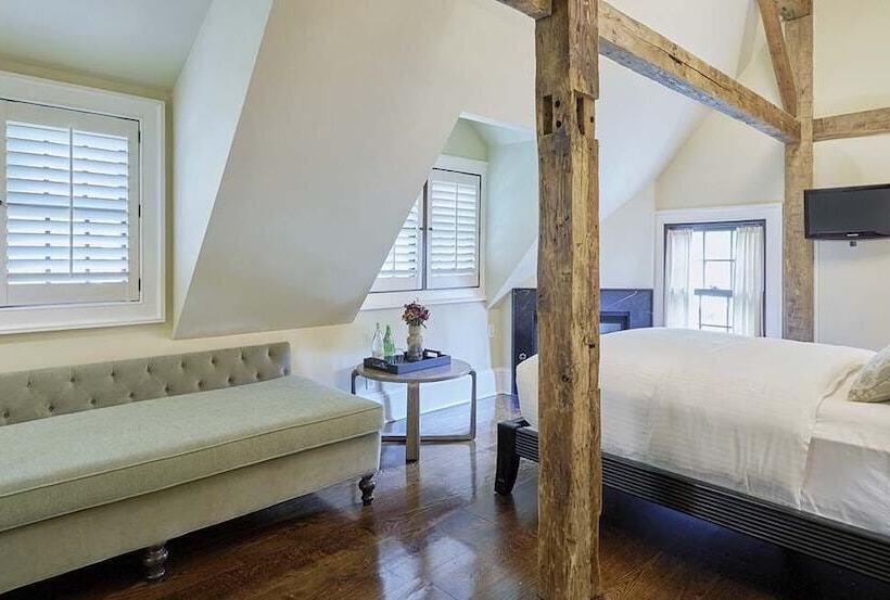 ユースホステル Bedford Post Inn