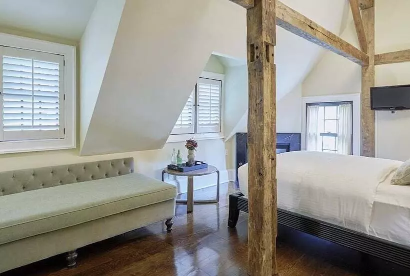 Retkeilymaja Bedford Post Inn