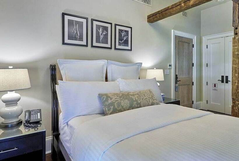 ユースホステル Bedford Post Inn