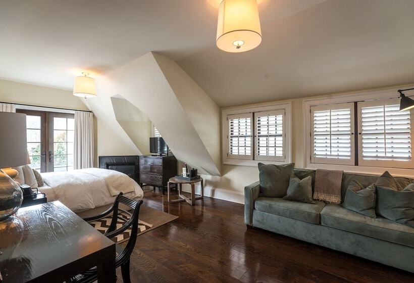 ユースホステル Bedford Post Inn