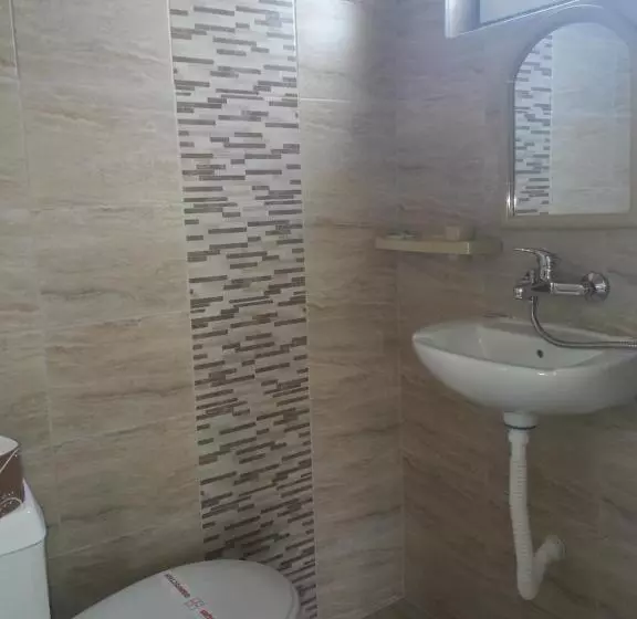 Majatalo Dracena Guesthouse
