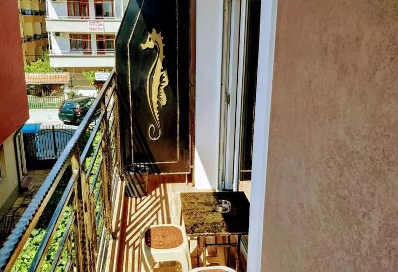 Majatalo Dracena Guesthouse