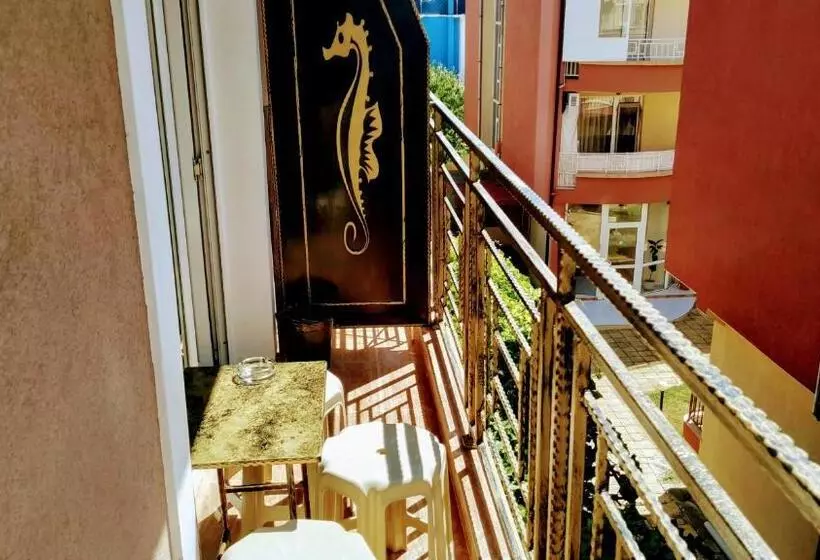 Majatalo Dracena Guesthouse