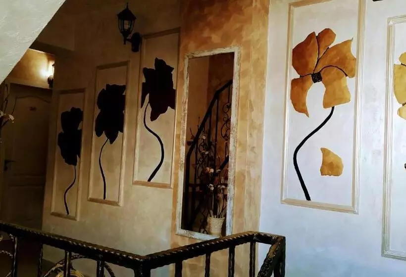 Majatalo Dracena Guesthouse