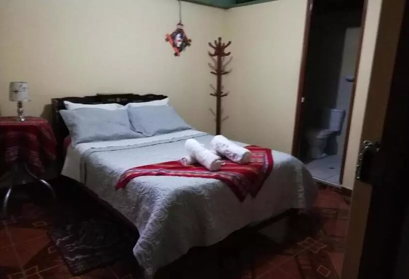 Artesonraju Hostel Huaraz
