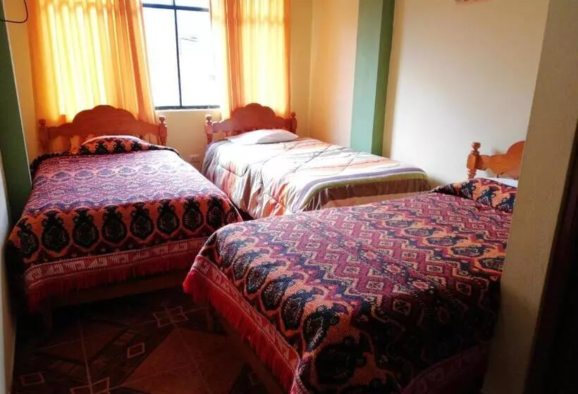 Artesonraju Hostel Huaraz