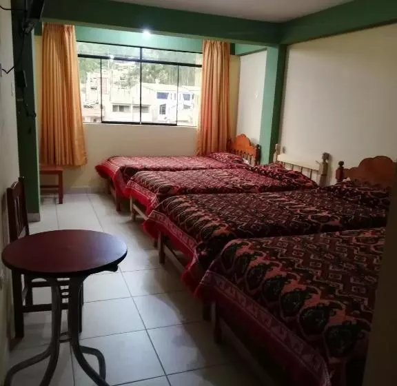 Artesonraju Hostel Huaraz