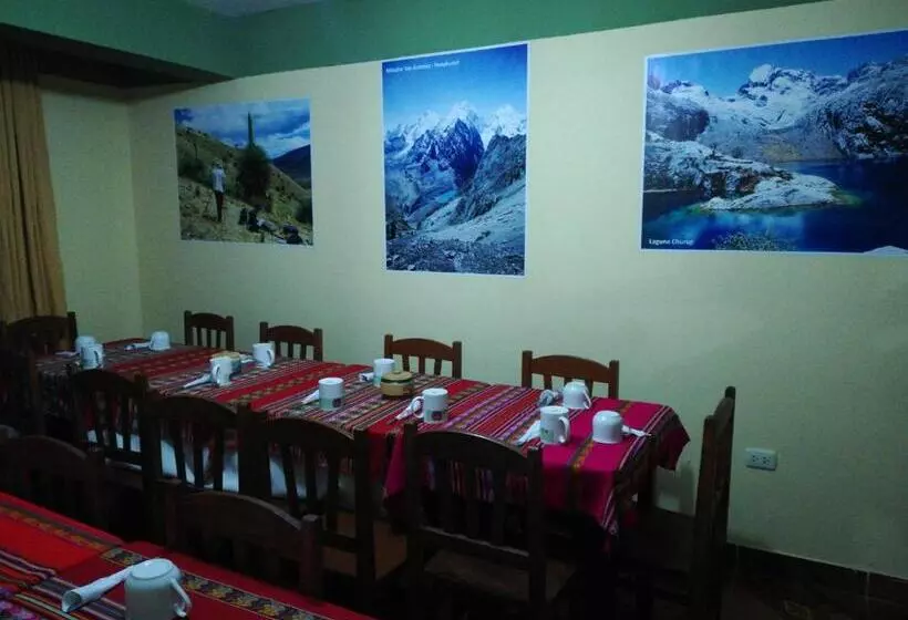 Artesonraju Hostel Huaraz