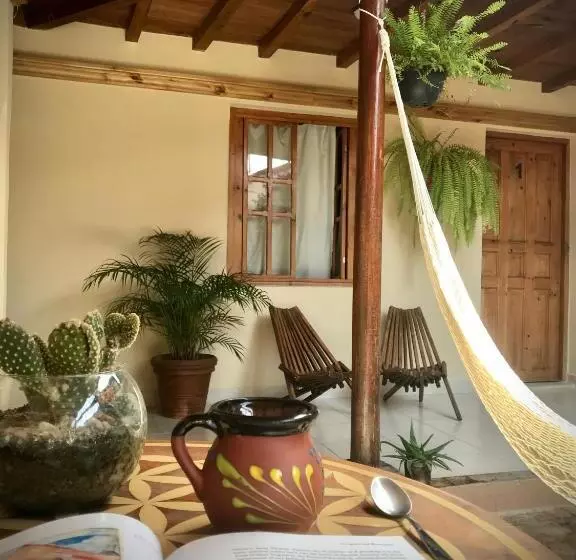 هتل Casa Azabache