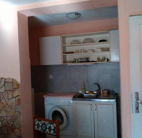 פנסיון Bonbon Guest House