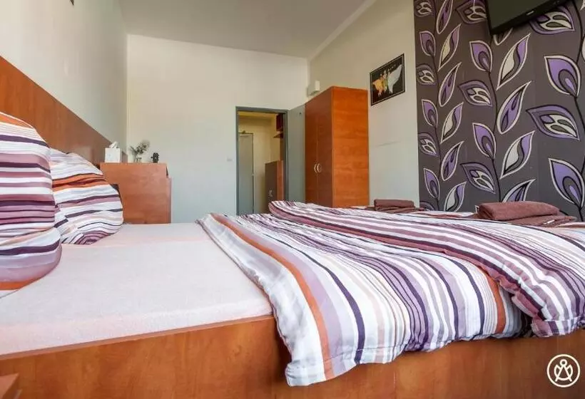 Majatalo černy Andēl