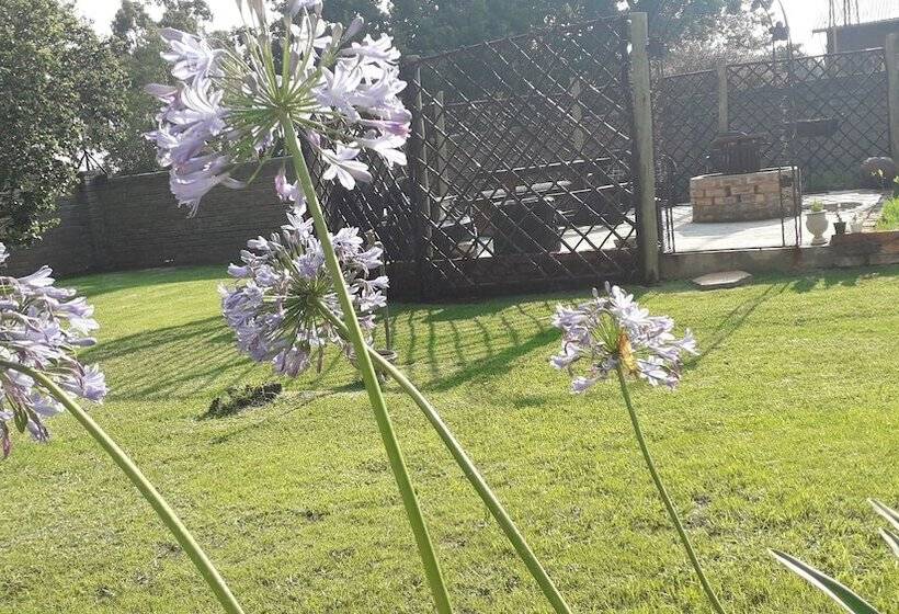 بنسيون Lallapanzi Country Stay