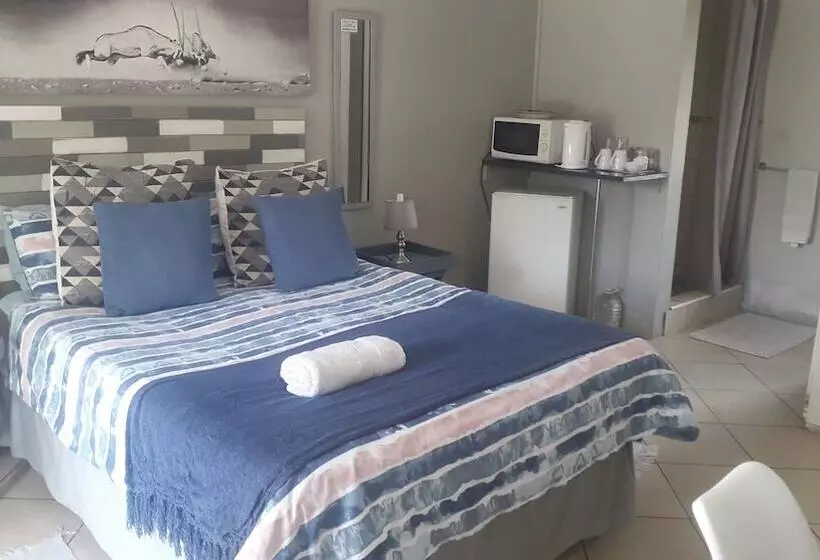 Majatalo Lallapanzi Country Stay