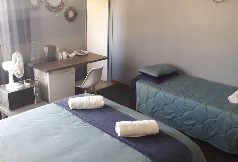 بنسيون Lallapanzi Country Stay