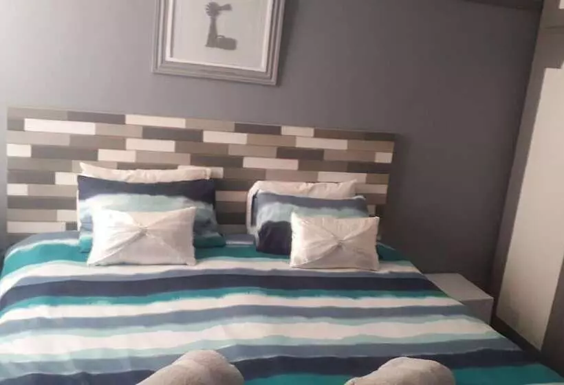 Majatalo Lallapanzi Country Stay