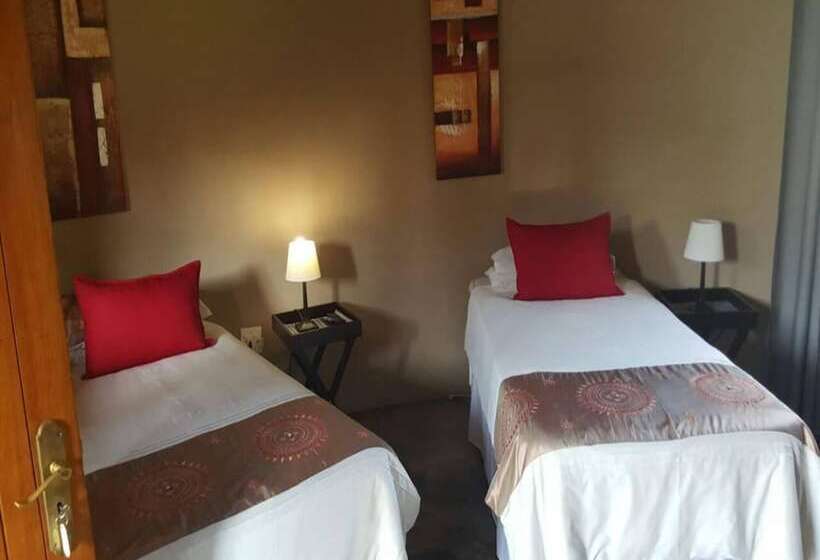 بنسيون Lallapanzi Country Stay