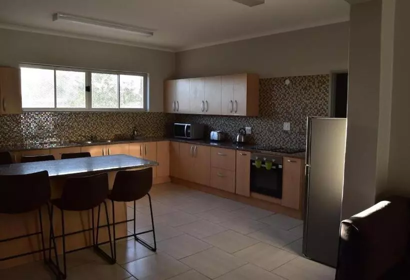 پانسیون Quiver Inn Guesthouse