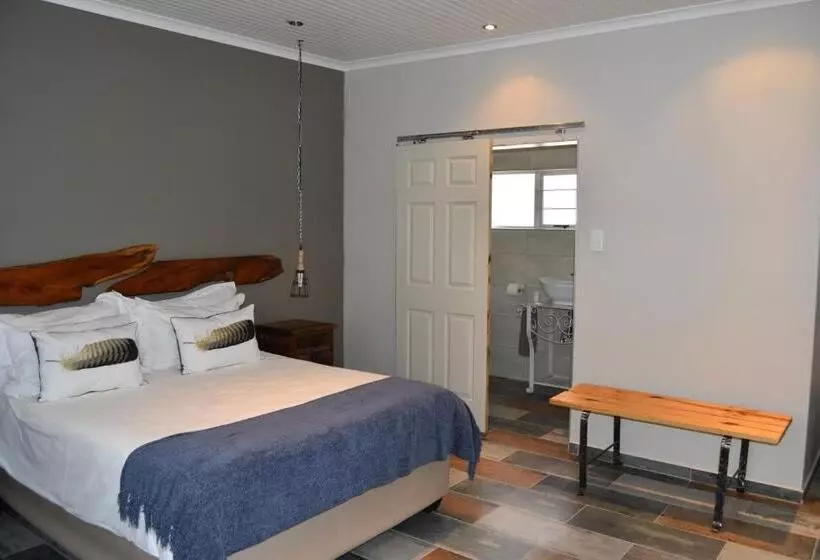 پانسیون Quiver Inn Guesthouse