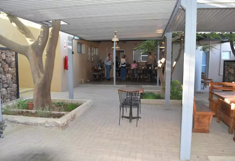 پانسیون Quiver Inn Guesthouse