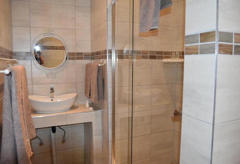 پانسیون Quiver Inn Guesthouse