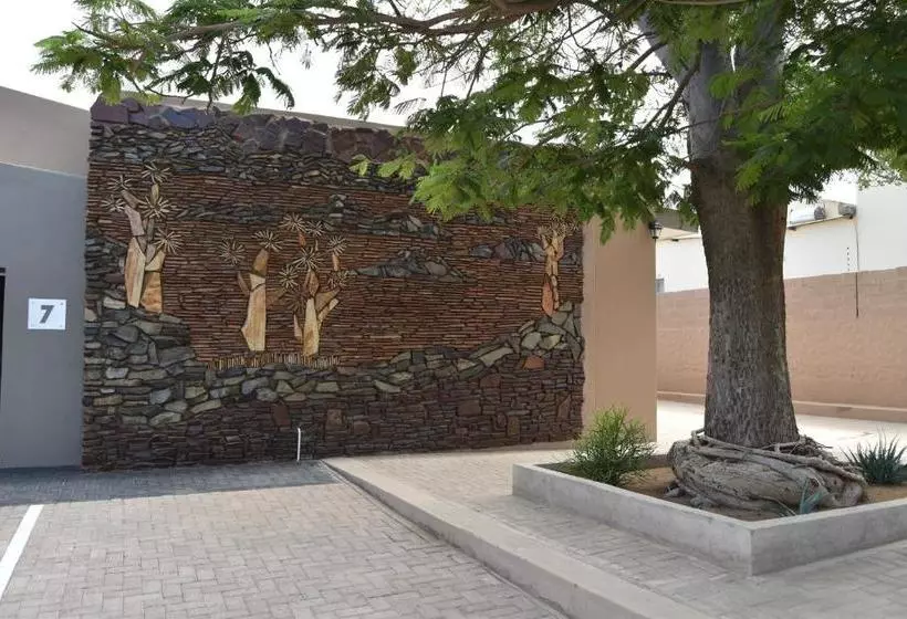 پانسیون Quiver Inn Guesthouse