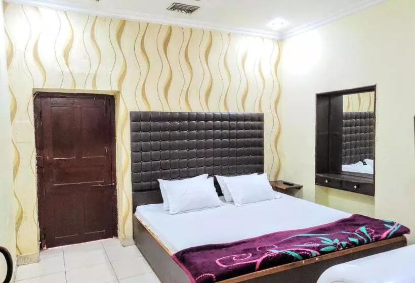 Pension Roop Guest House