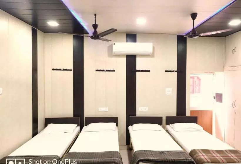 Pension Roop Guest House