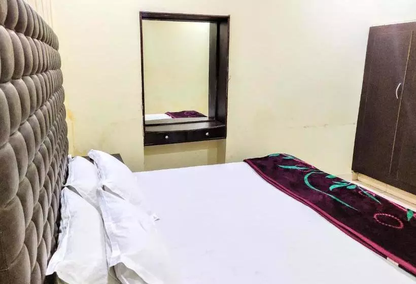 Pension Roop Guest House