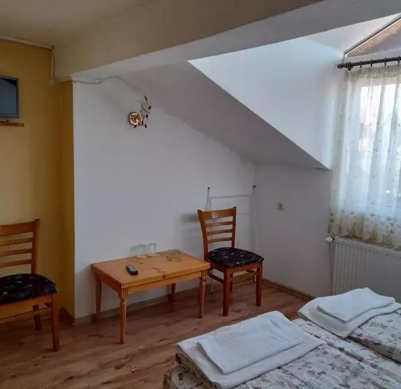 ペンション Yana Guest House