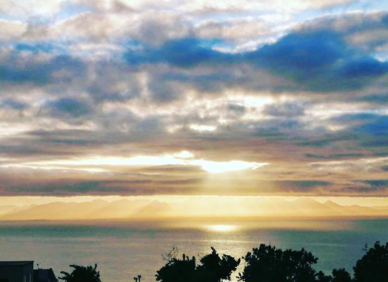 بنسيون De La Hilcremat