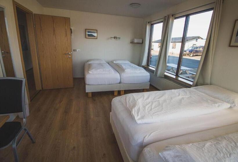 پانسیون Ormurinn Guesthouse