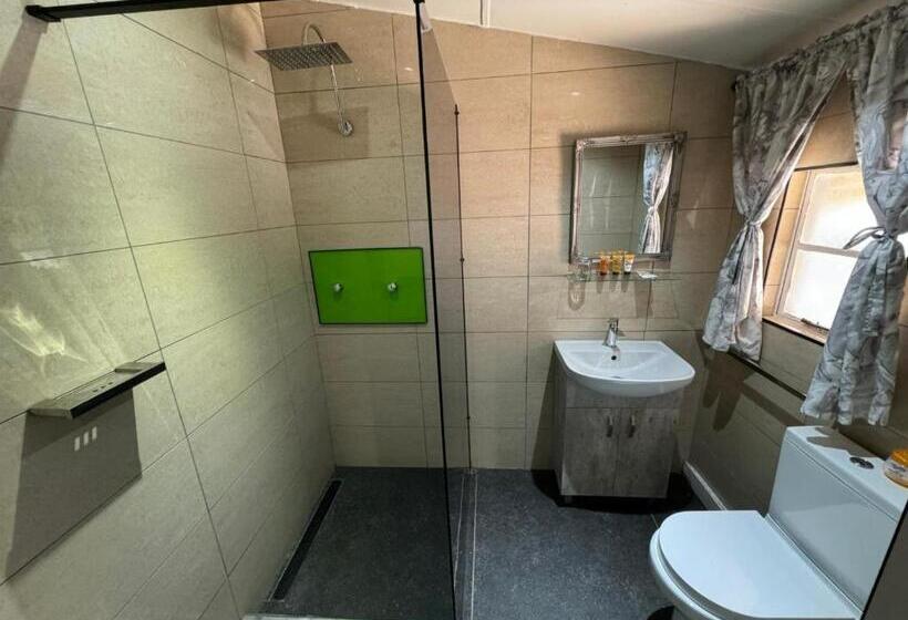 ユースホステル Echo Mountain Inn