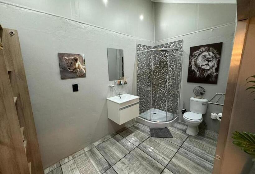 ユースホステル Echo Mountain Inn