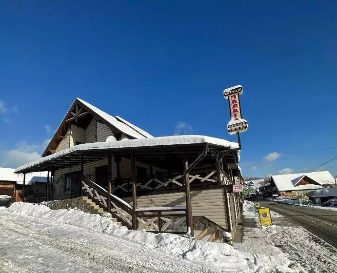 ユースホステル Palaga Bukovel