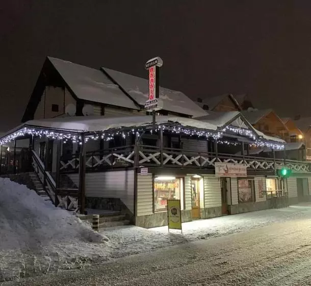 ユースホステル Palaga Bukovel