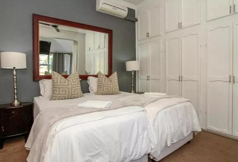 پانسیون Beechwood B&b