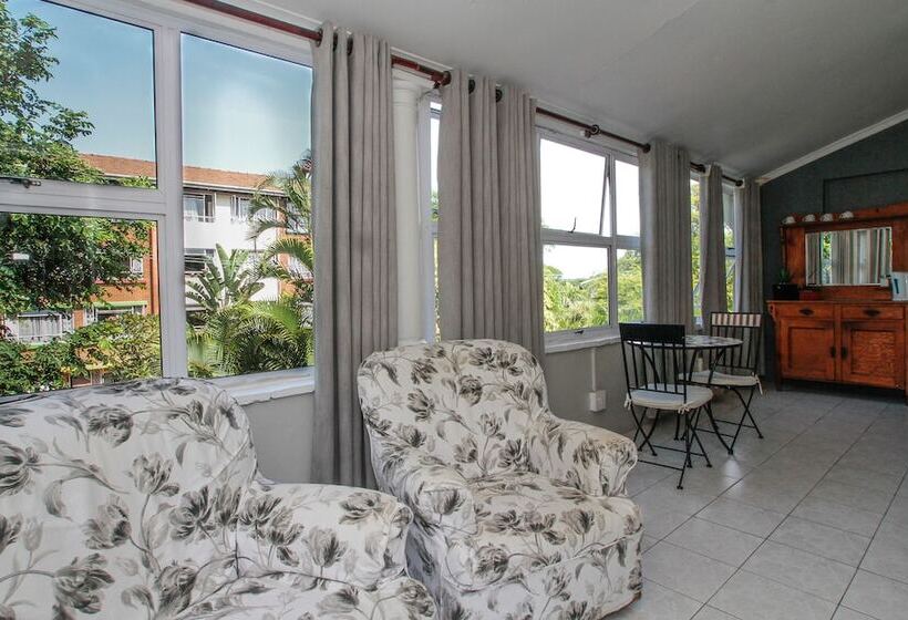 פנסיון Beechwood B&b