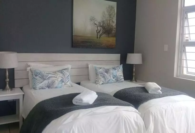 پانسیون Beechwood B&b