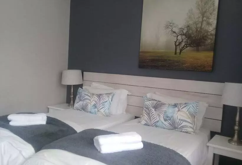 پانسیون Beechwood B&b