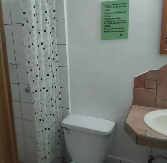 پانسیون Hostal Hansi