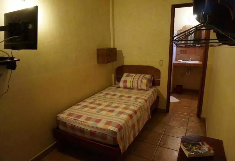 پانسیون Hostal Hansi