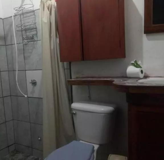 Majatalo Osa Surf House