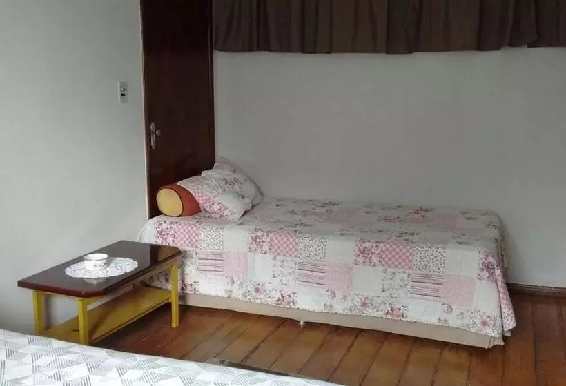 ペンション Pousada Ana Poipa