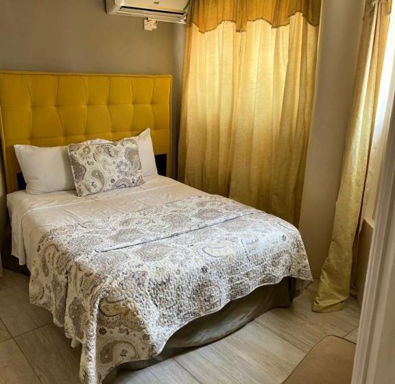 Seacastles By The Beach/pool