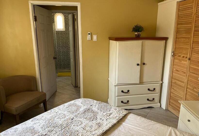 Seacastles By The Beach/pool