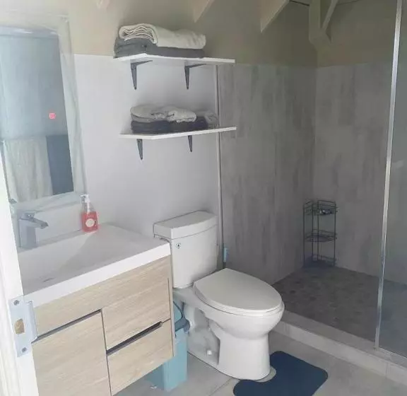 Seacastles By The Beach/pool